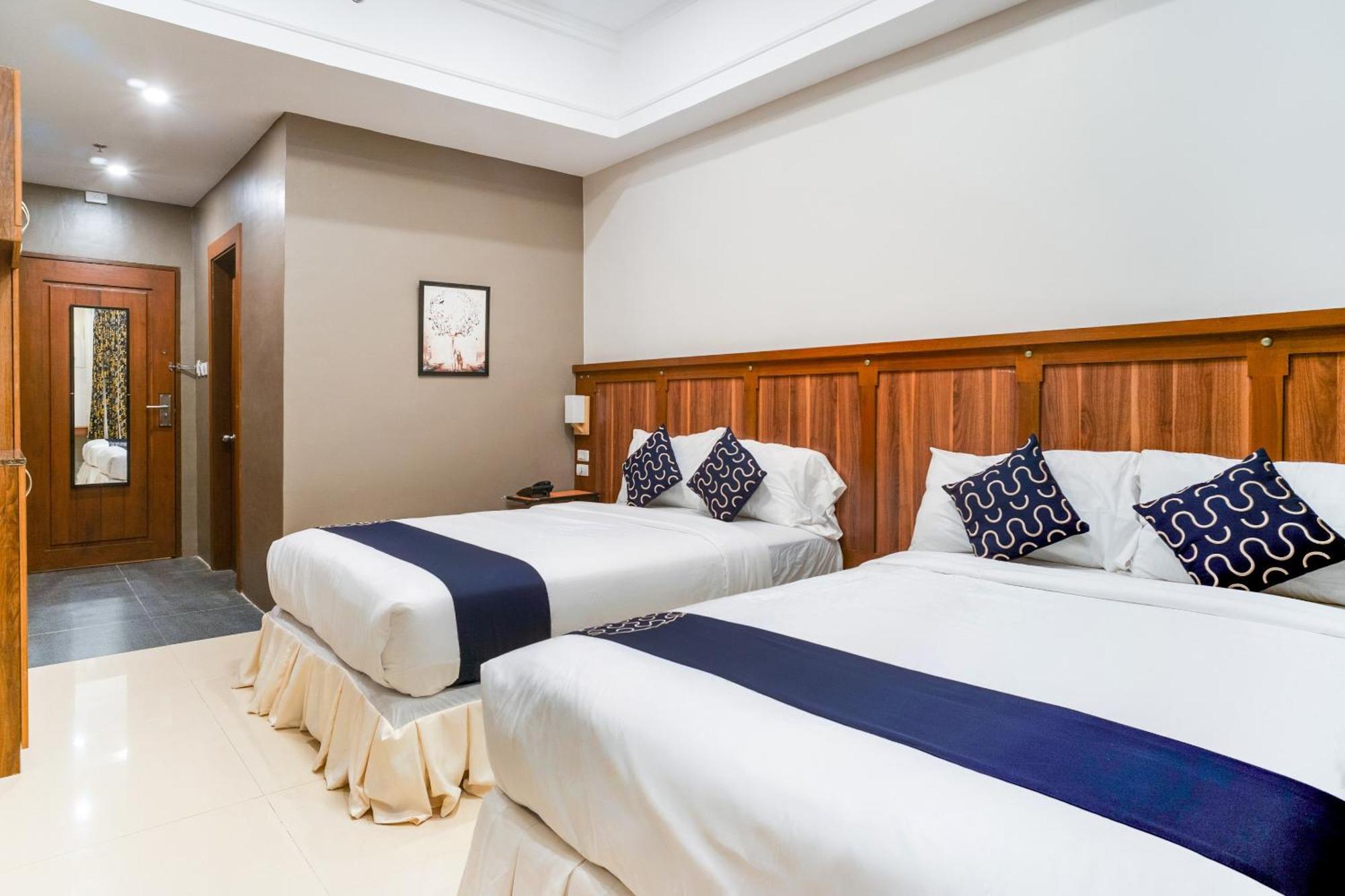 Capital O 460 World Palace Hotel Davao Экстерьер фото