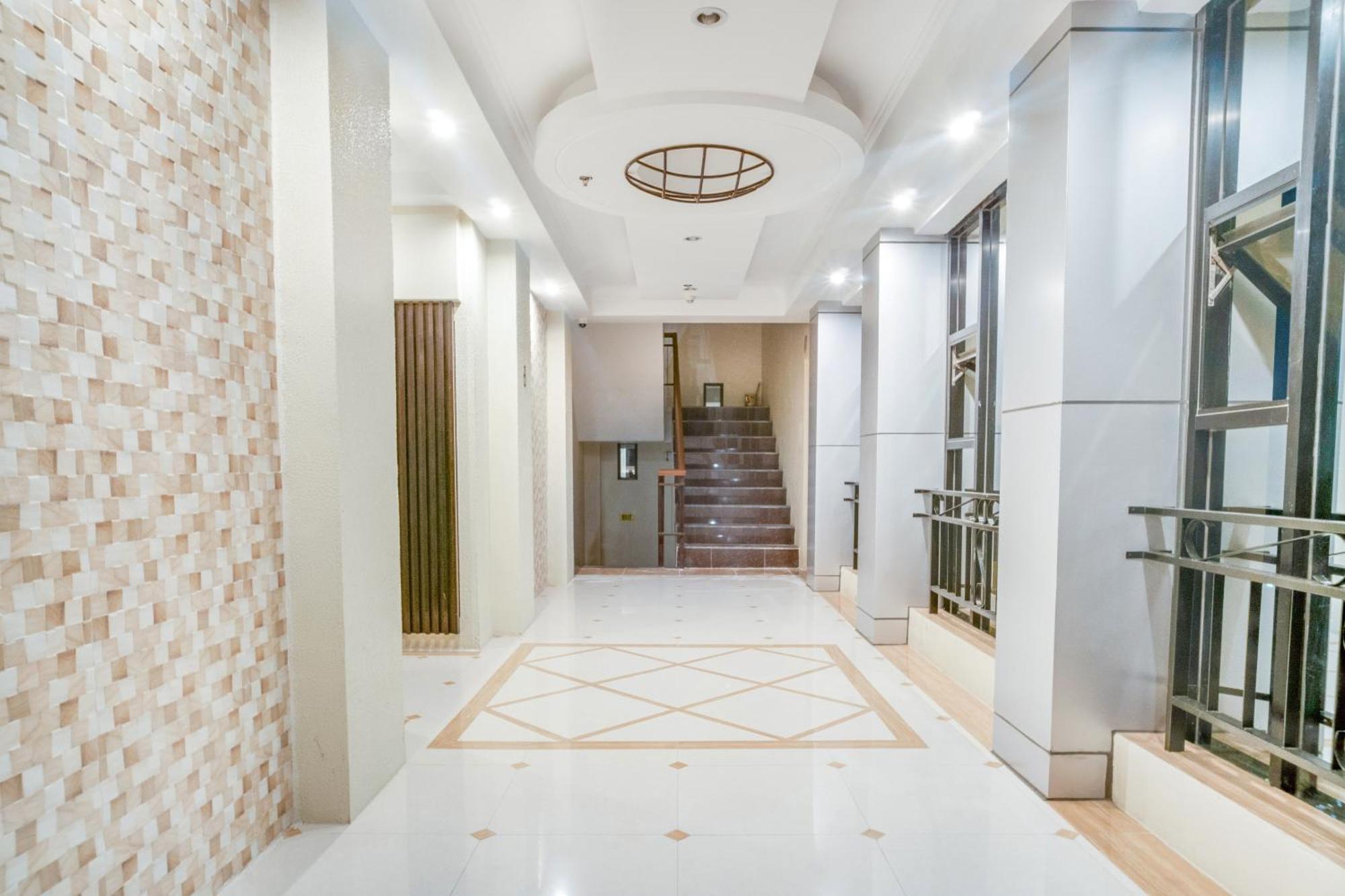 Capital O 460 World Palace Hotel Davao Экстерьер фото