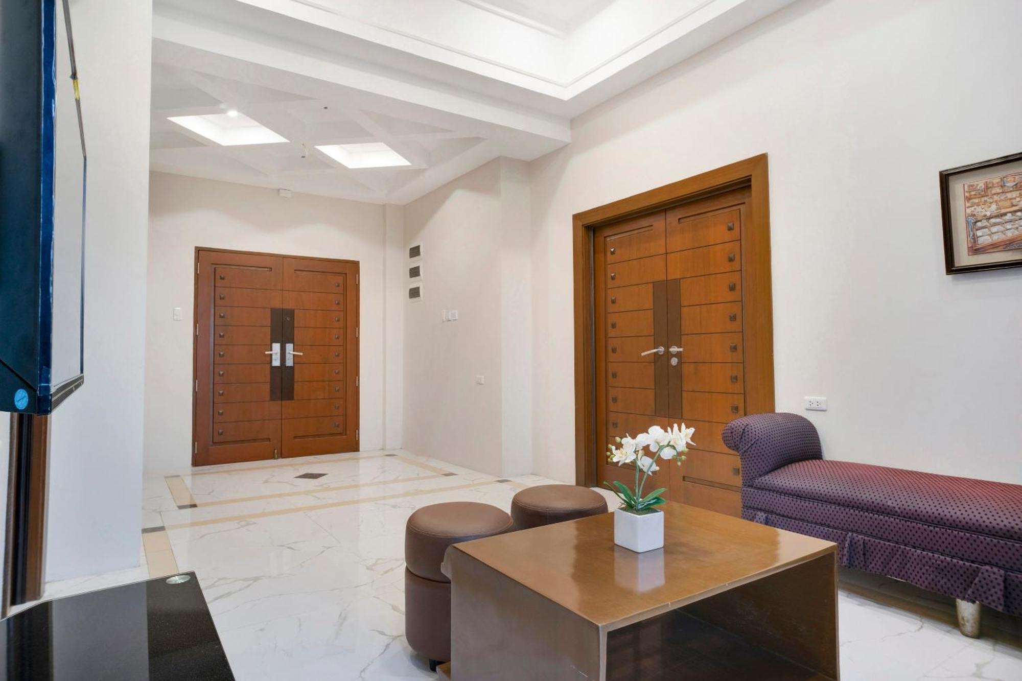 Capital O 460 World Palace Hotel Davao Экстерьер фото