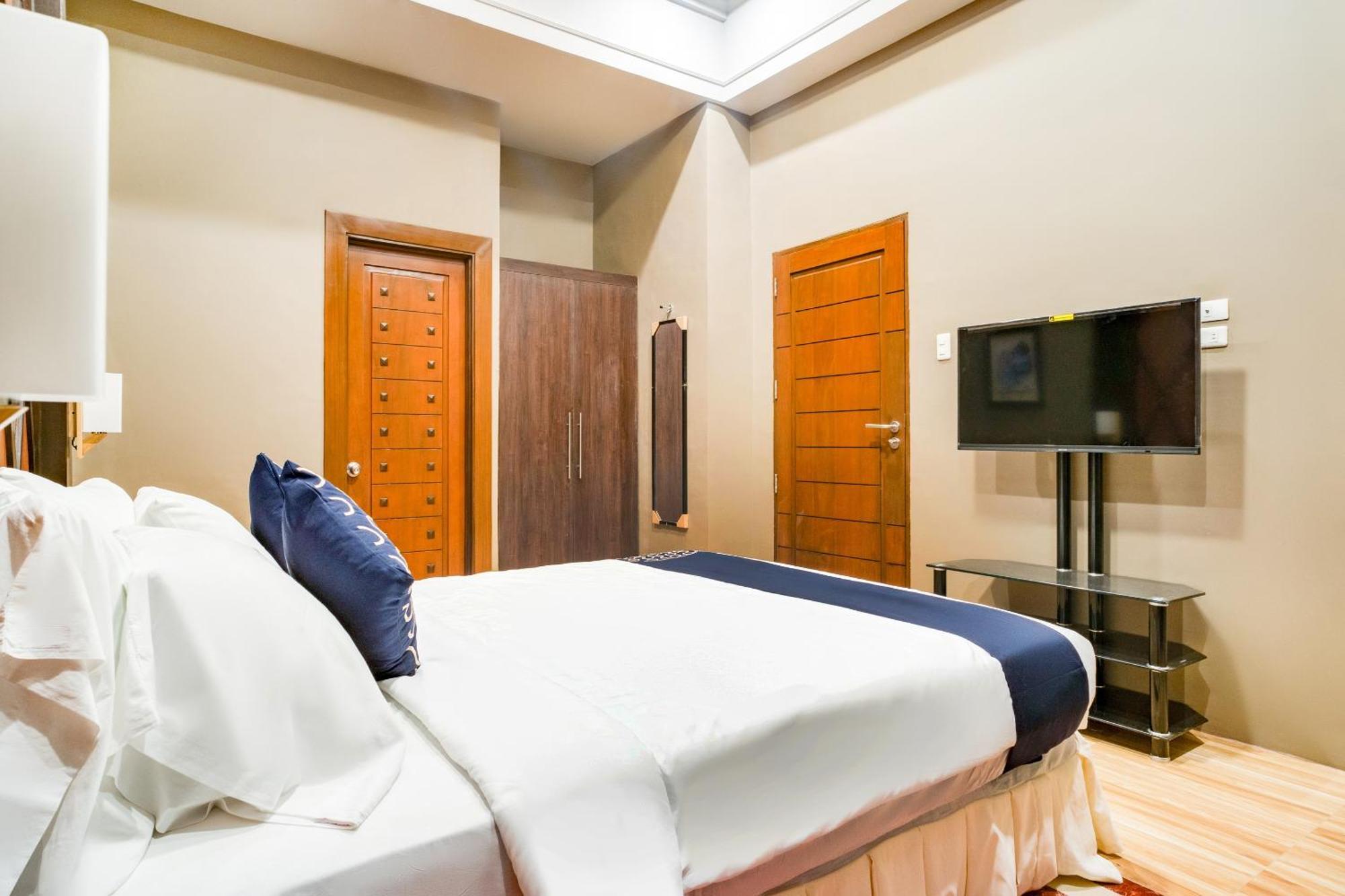 Capital O 460 World Palace Hotel Davao Экстерьер фото
