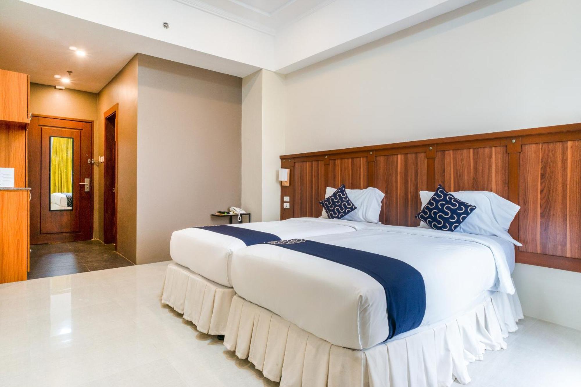Capital O 460 World Palace Hotel Davao Экстерьер фото