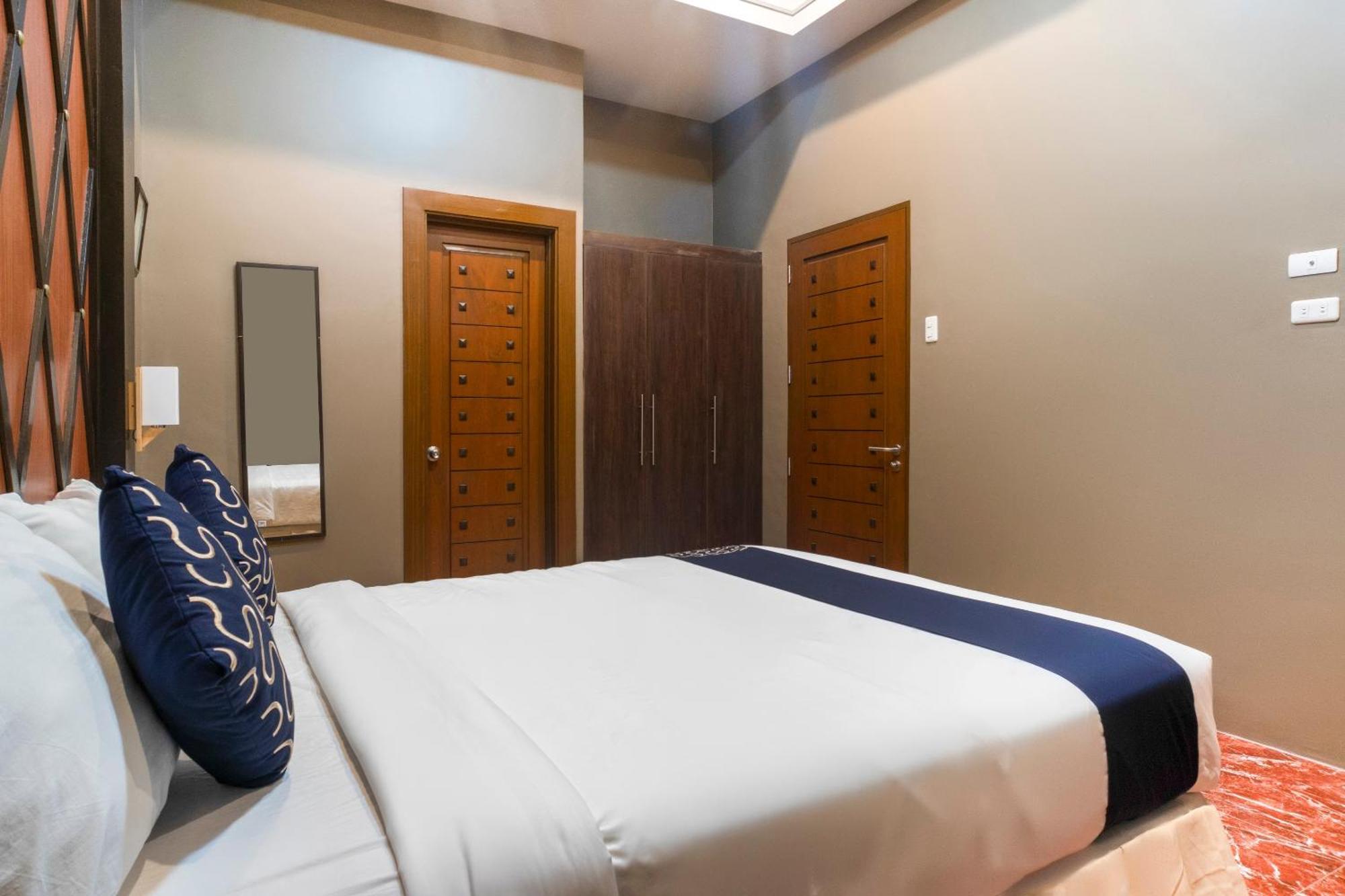 Capital O 460 World Palace Hotel Davao Экстерьер фото