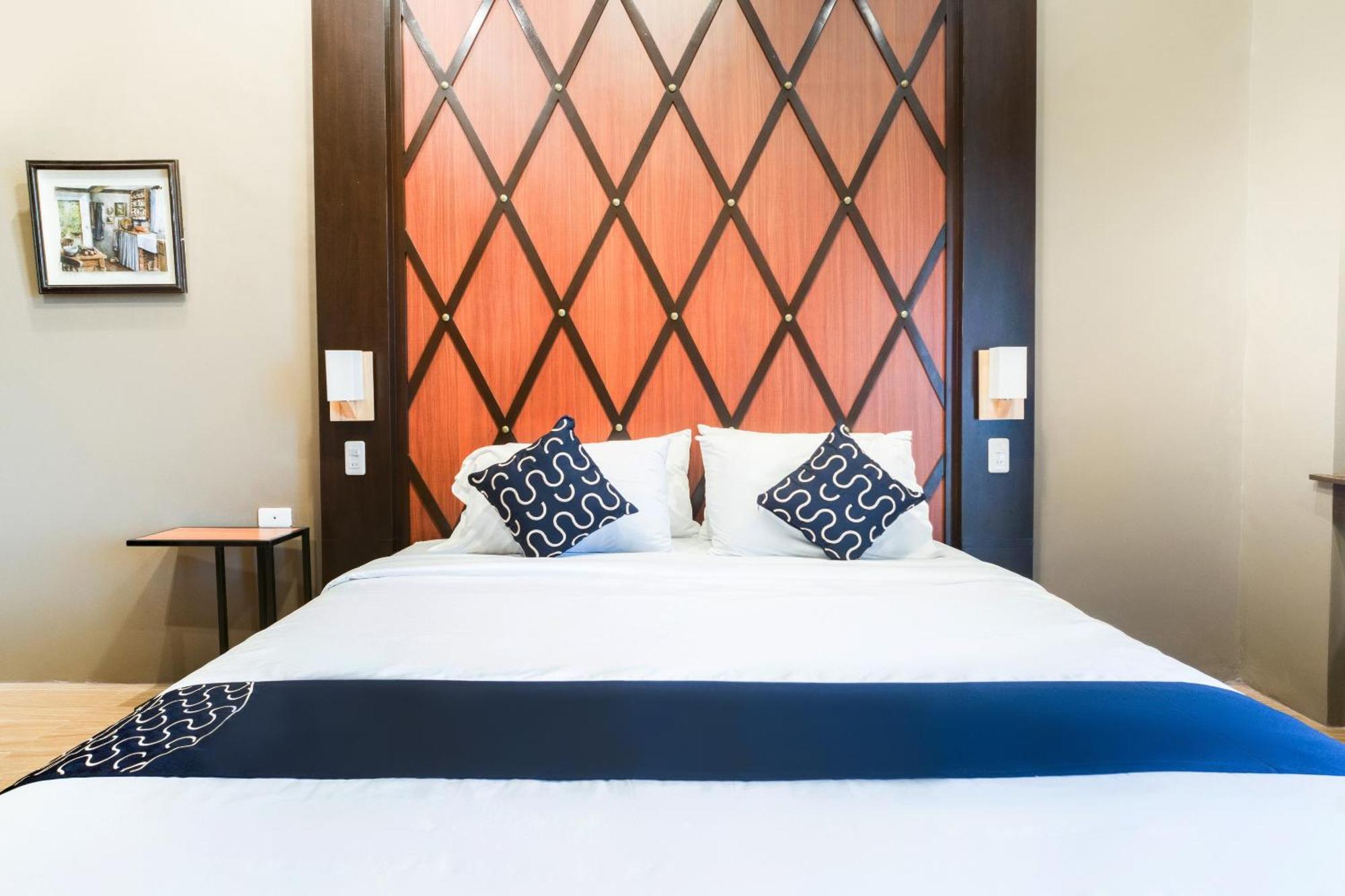 Capital O 460 World Palace Hotel Davao Экстерьер фото