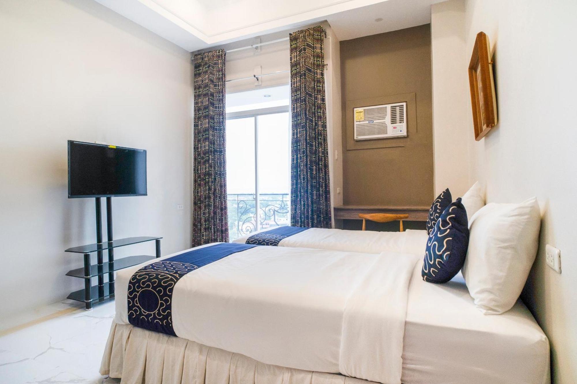 Capital O 460 World Palace Hotel Davao Экстерьер фото