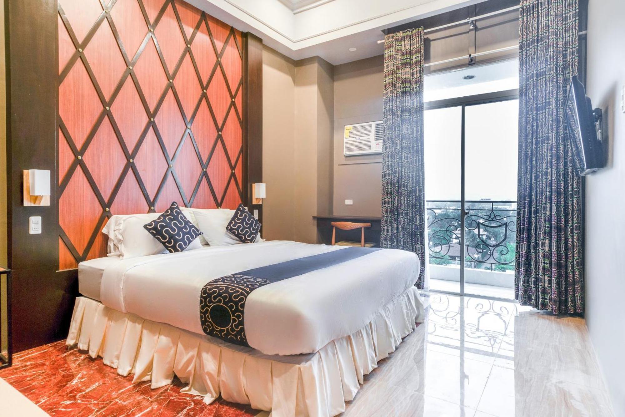 Capital O 460 World Palace Hotel Davao Экстерьер фото