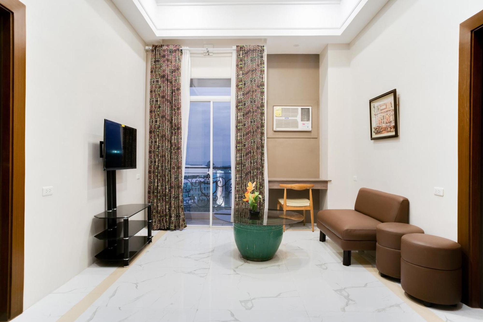Capital O 460 World Palace Hotel Davao Экстерьер фото