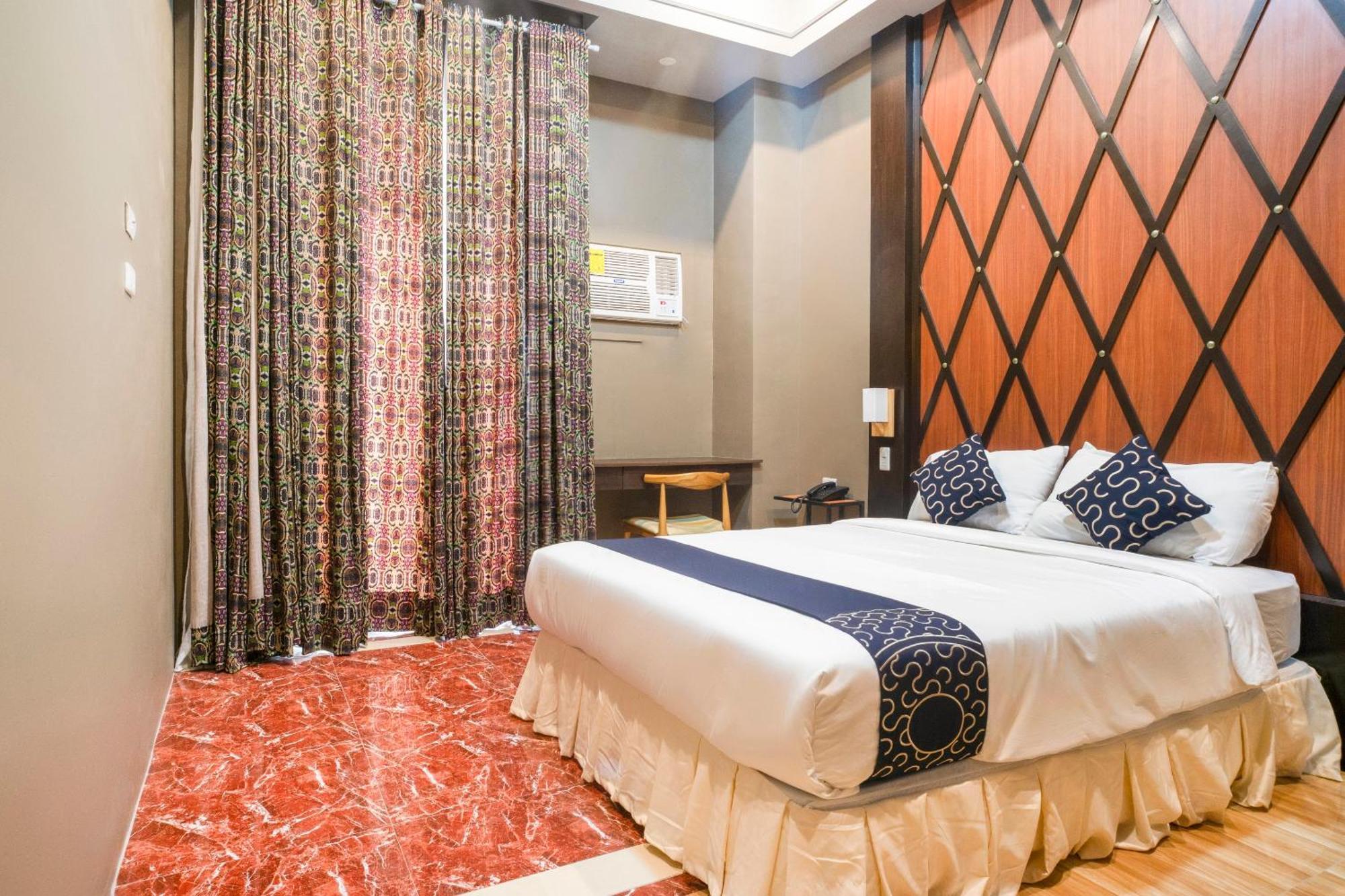Capital O 460 World Palace Hotel Davao Экстерьер фото